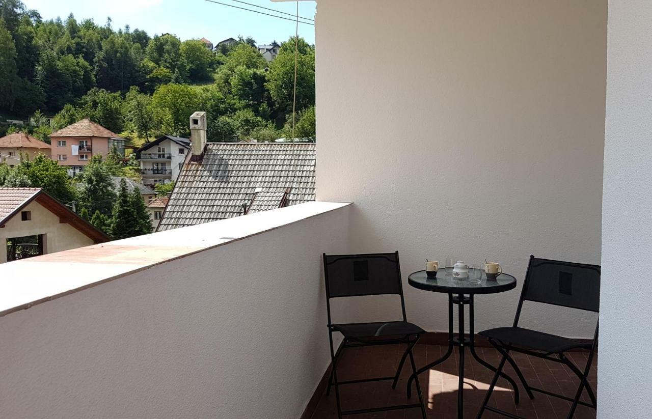 Apartment Emina Travnik Luaran gambar